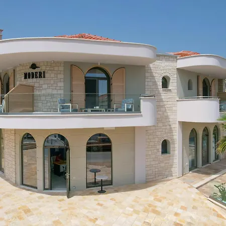 Moderi Luxury 아파트호텔 스칼라 포타미아스